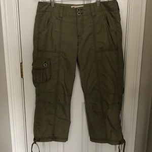 GAP surplus capris sz 8